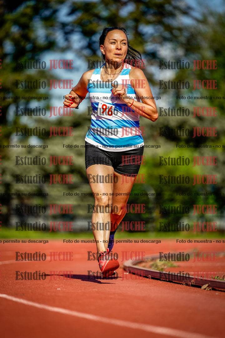 Fotos de los 5000 m llanos de mujeres y varones