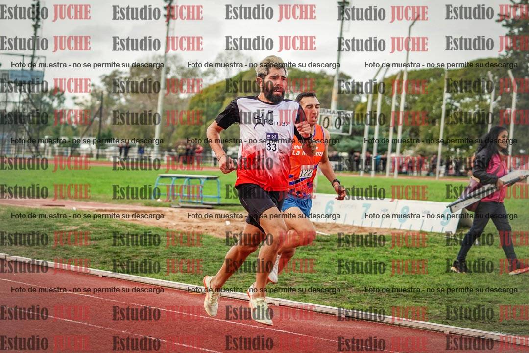 Fotos de los 3000 m llanos de varones