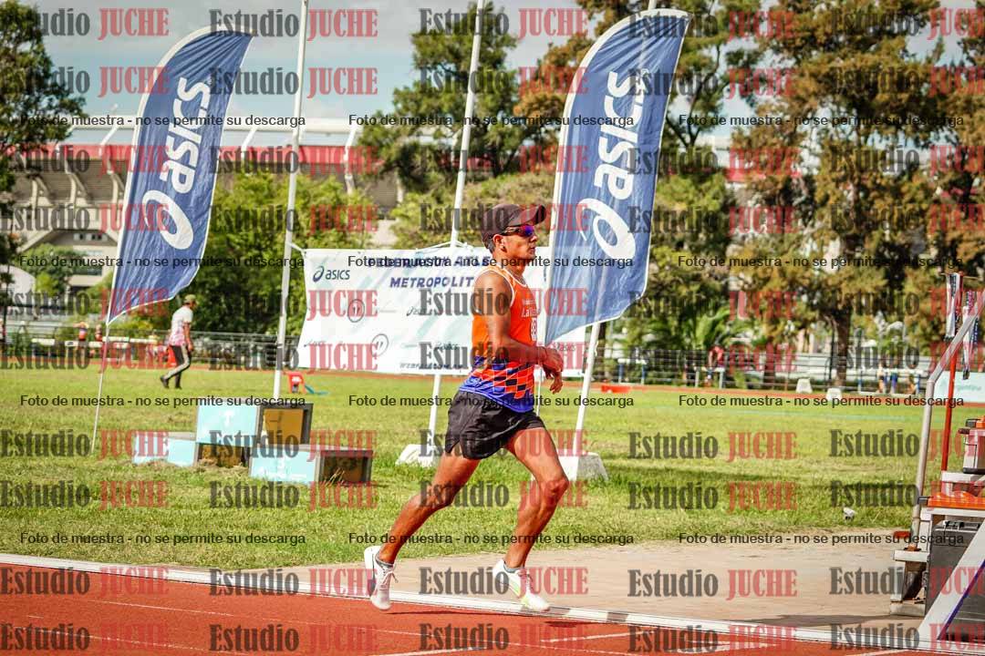Fotos de los 800 m llanos de varones