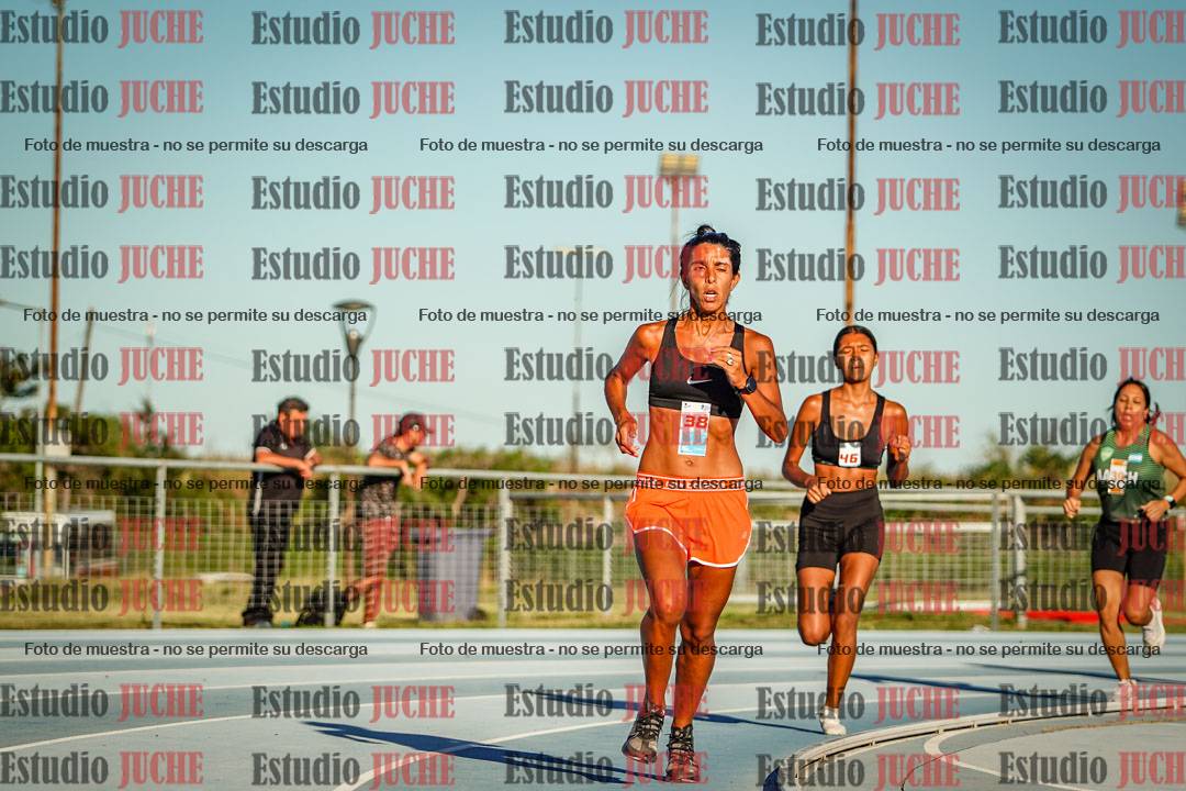 Fotos de los 1500 m llanos de mujeres