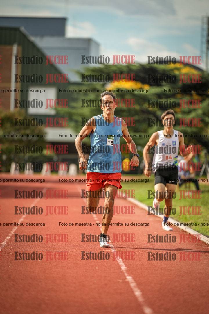 Fotos de los 800 m llanos de varones
