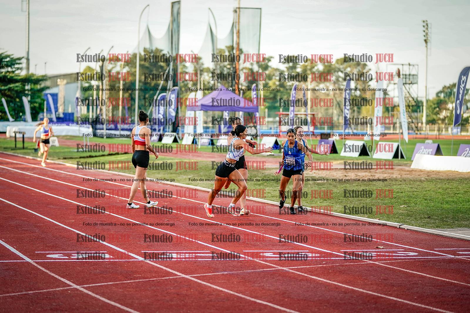 Fotos de las postas 4x400 m de mujeres