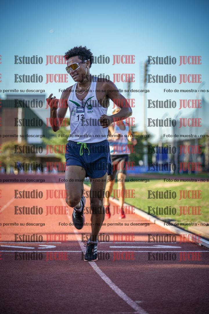 Fotos de los 3000 m llanos de varones