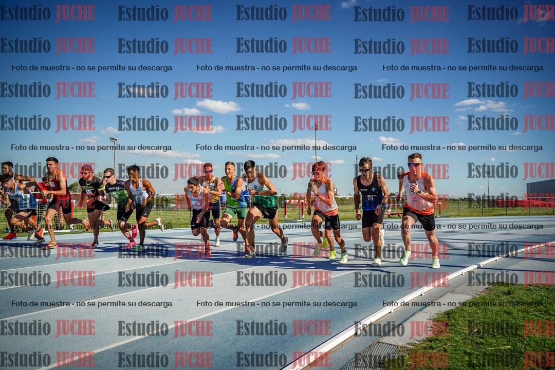 Fotos de los 1500 m llanos de varones