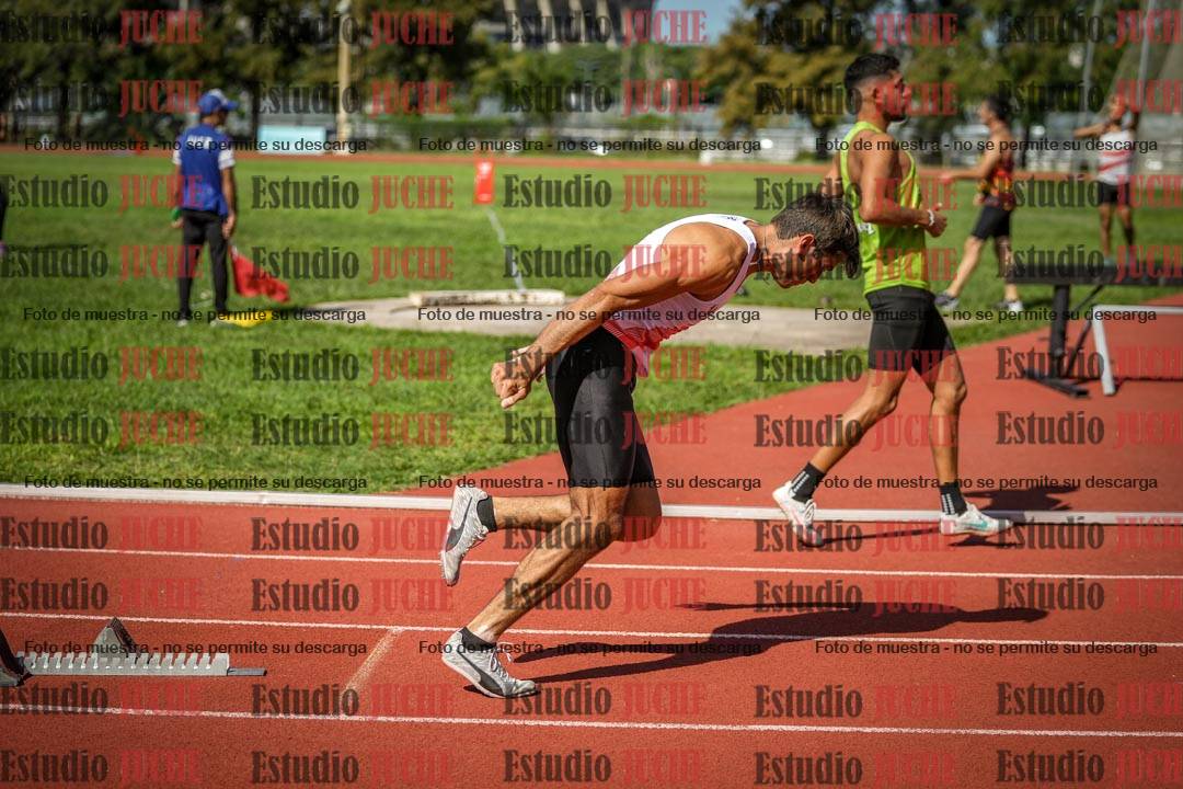 Fotos de los 400 m llanos de varones