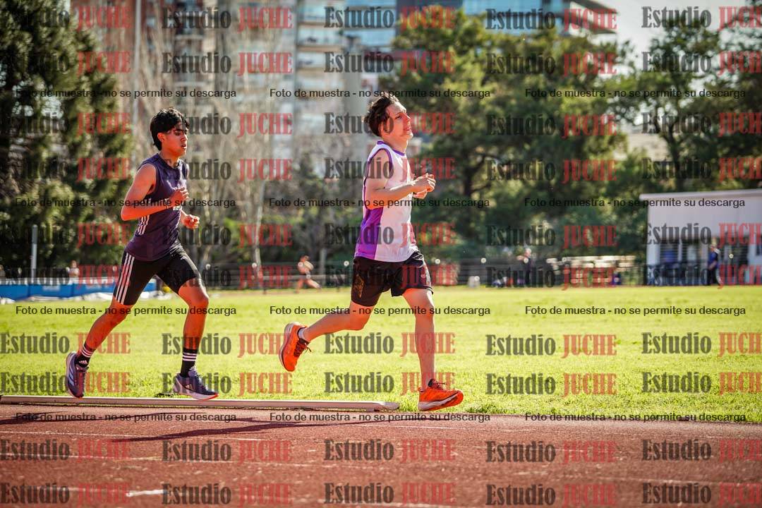 Fotos de los 5000 m llanos de mujeres y varones