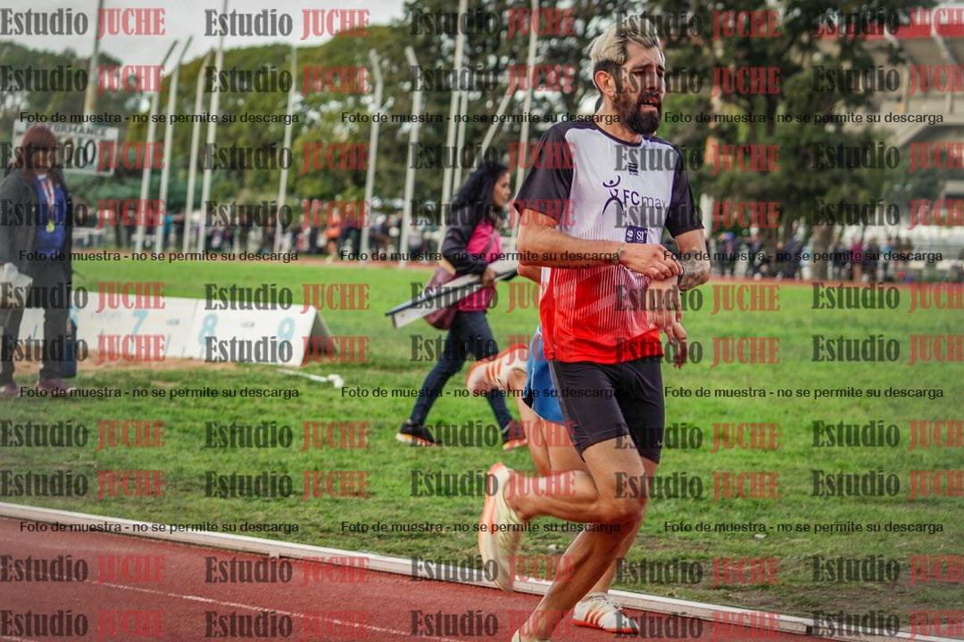 Fotos de los 3000 m llanos de varones