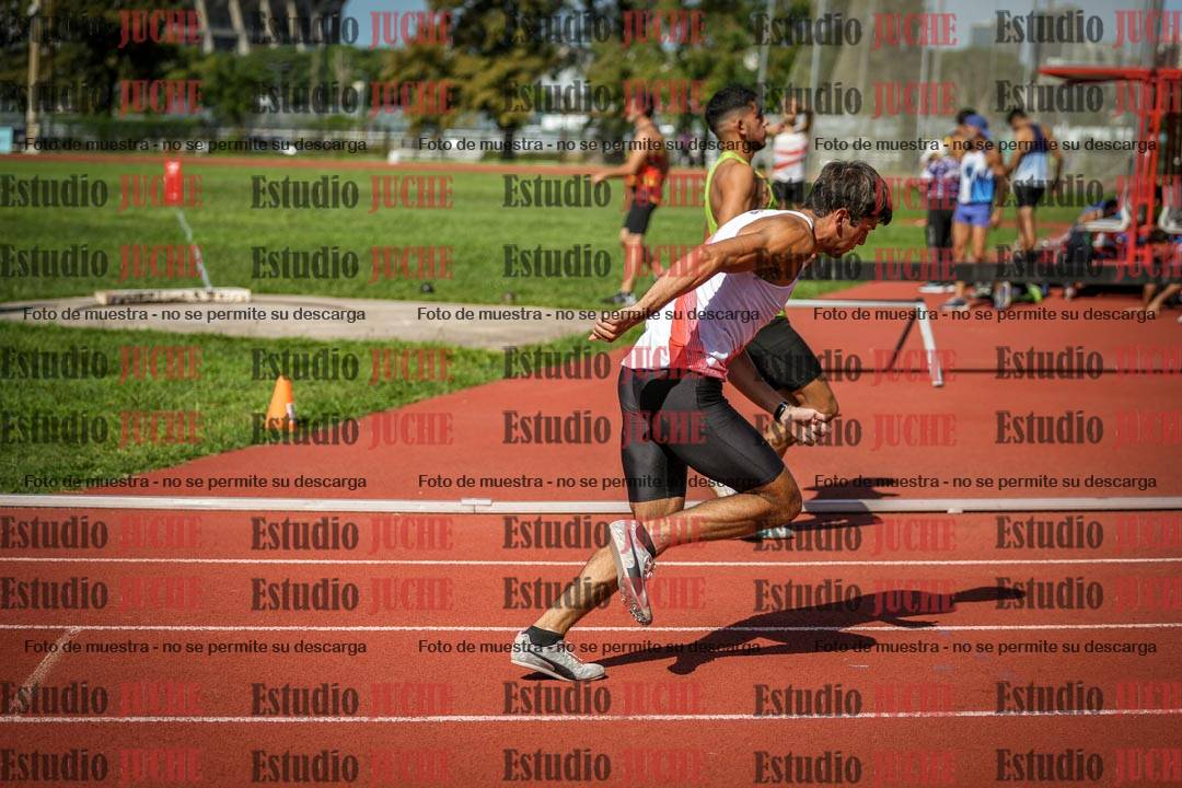 Fotos de los 400 m llanos de varones