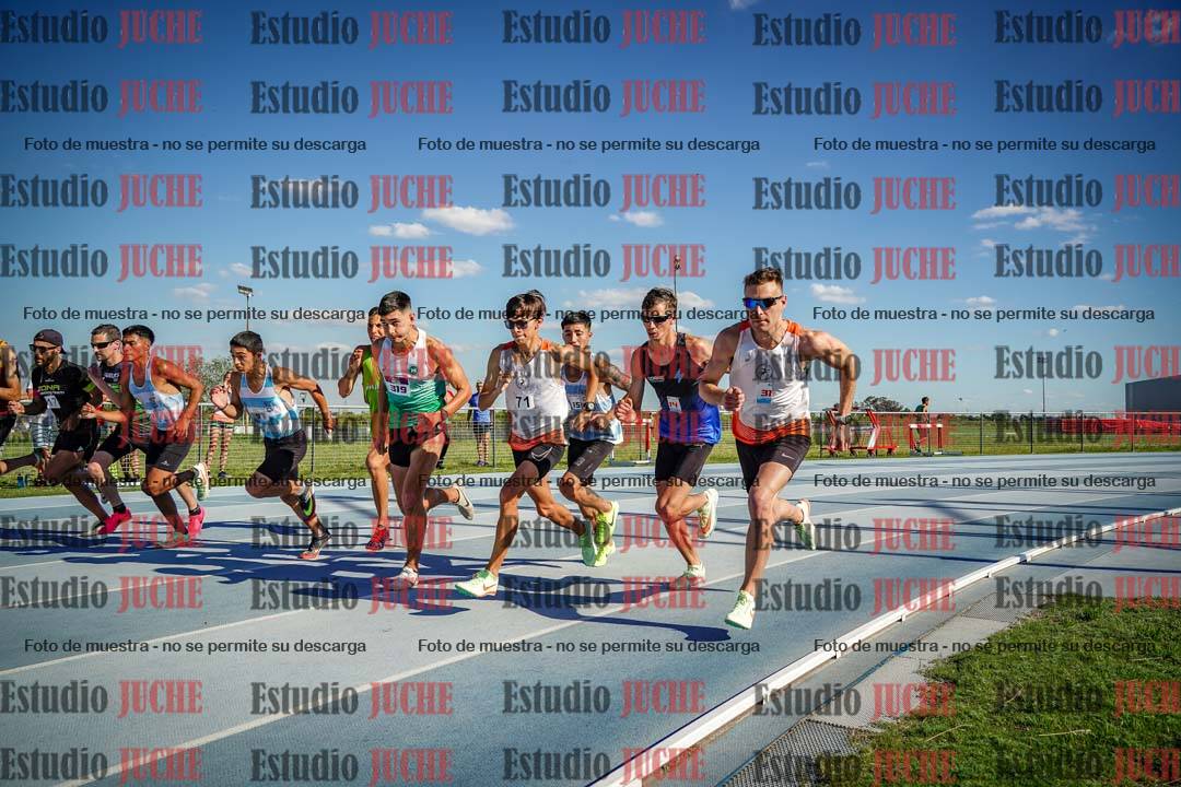 Fotos de los 1500 m llanos de varones