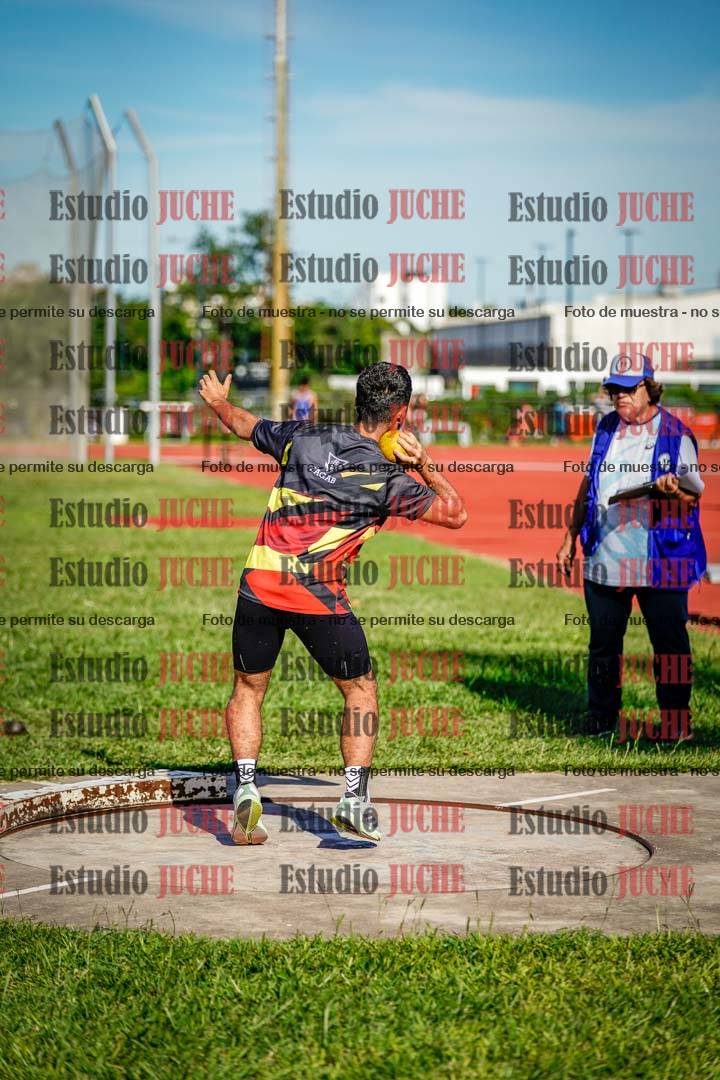 Fotos del lanzamiento de bala de varones