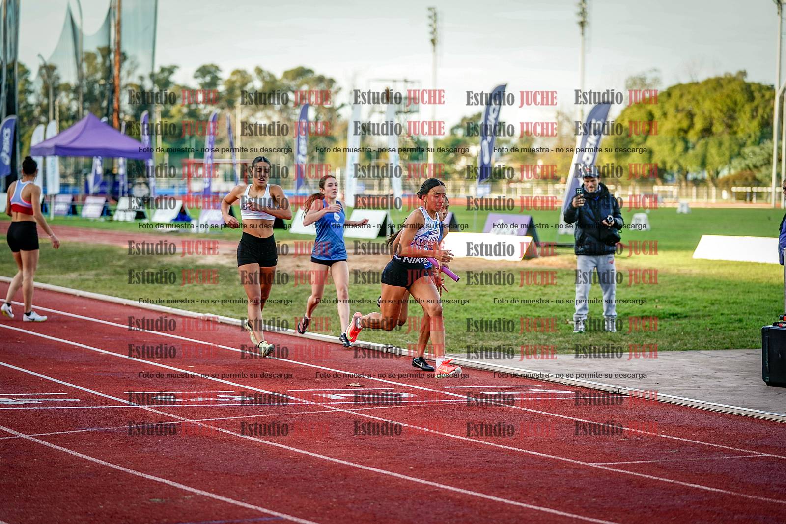 Fotos de las postas 4x400 m de mujeres