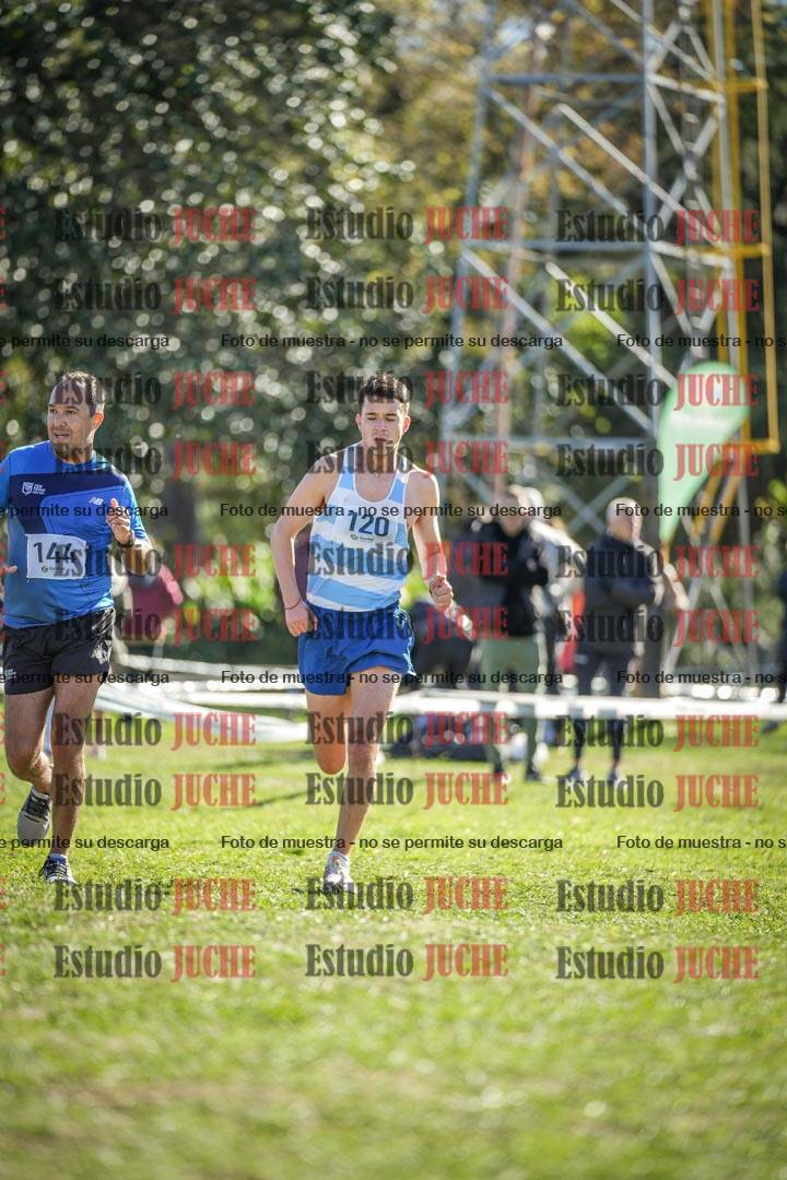 Fotos de la llegada del cross de 8000 m