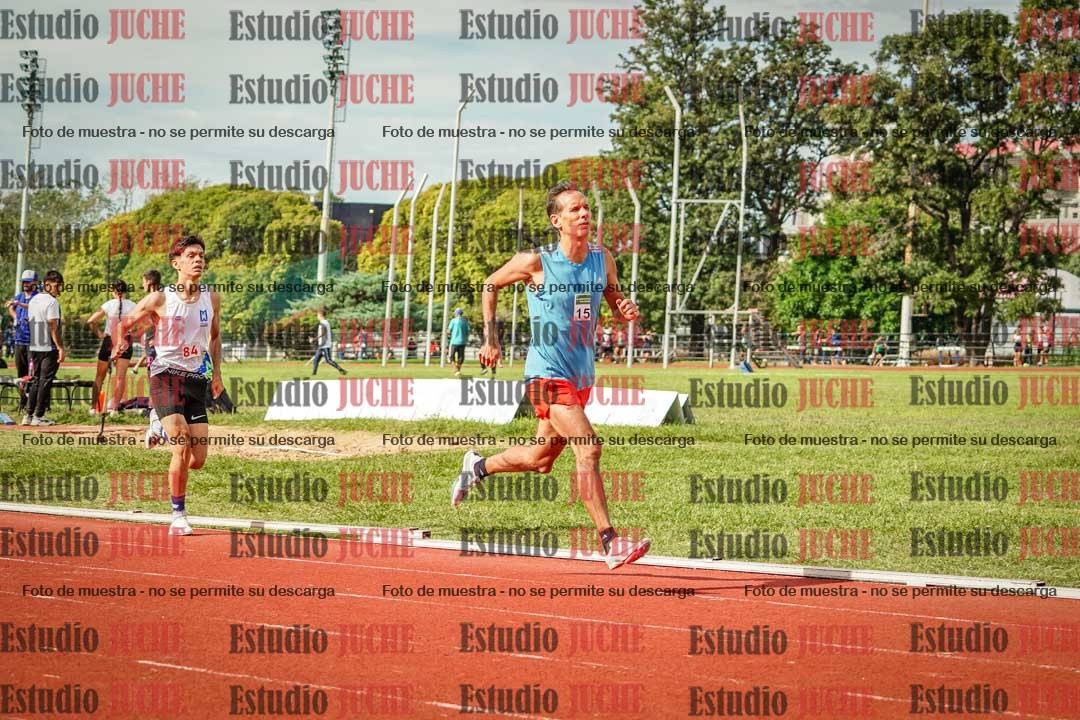 Fotos de los 800 m llanos de varones