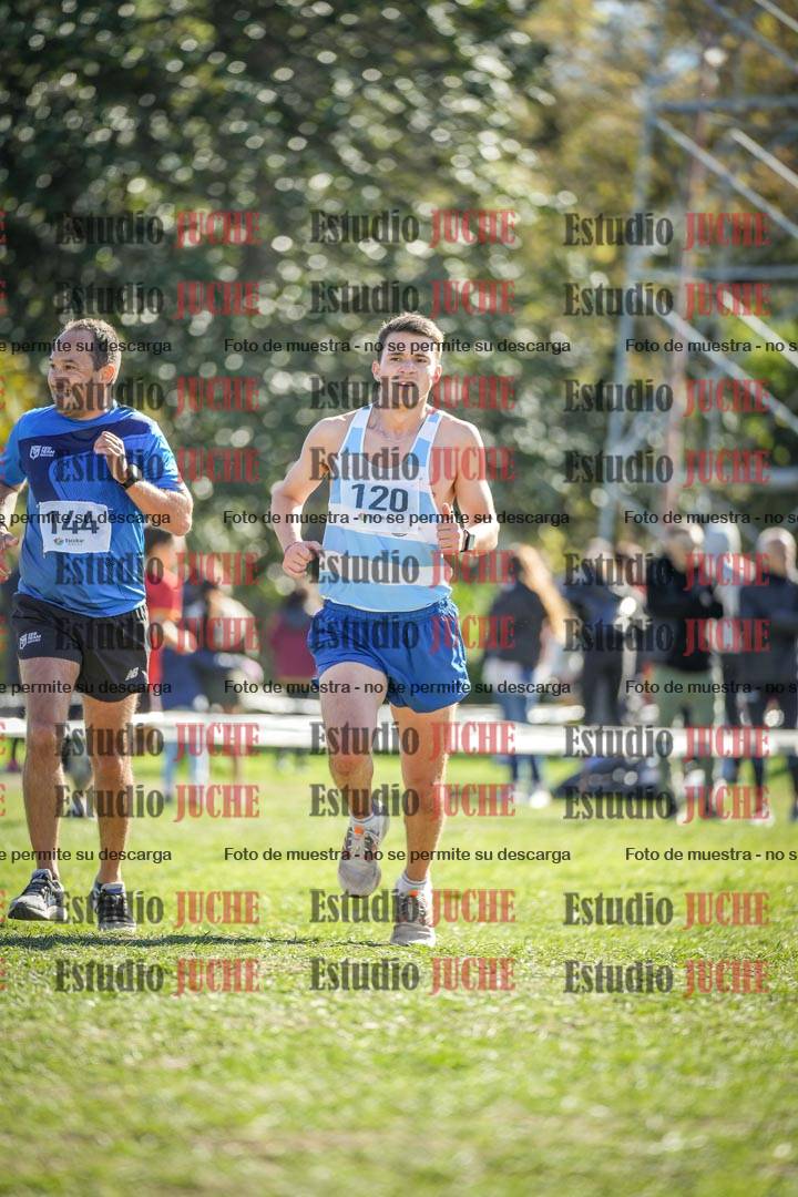 Fotos de la llegada del cross de 8000 m