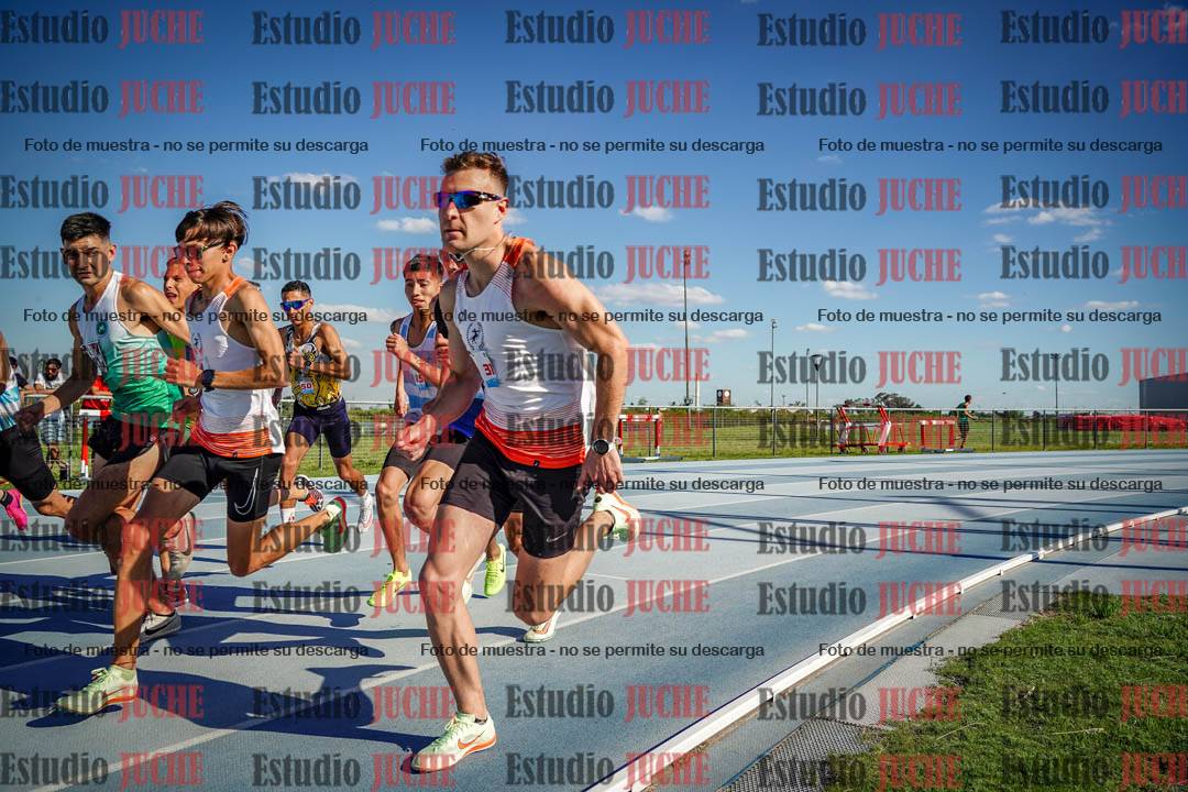 Fotos de los 1500 m llanos de varones