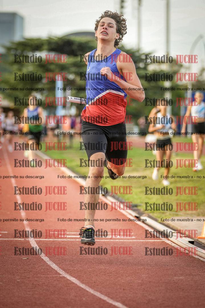 Fotos de las Postas 8x300 m mixta