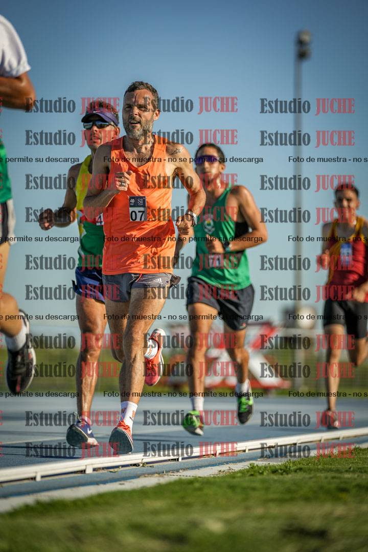 Fotos de los 3000 m llanos de varones