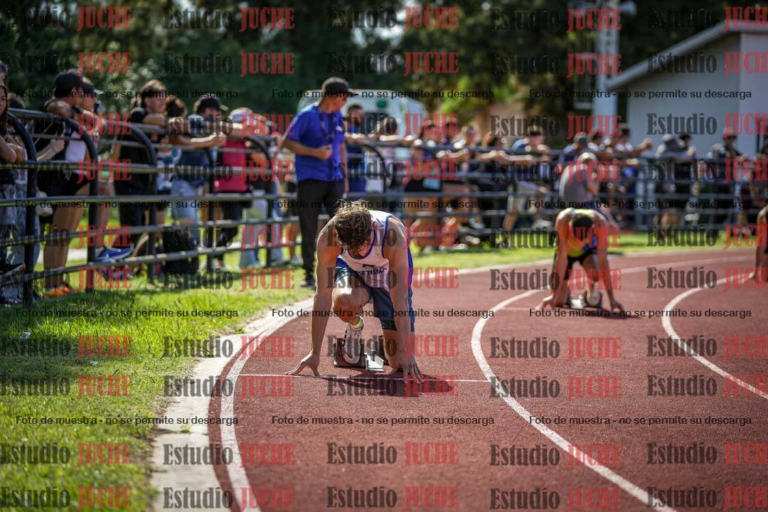 Fotos de los 400 m llanos de varones
