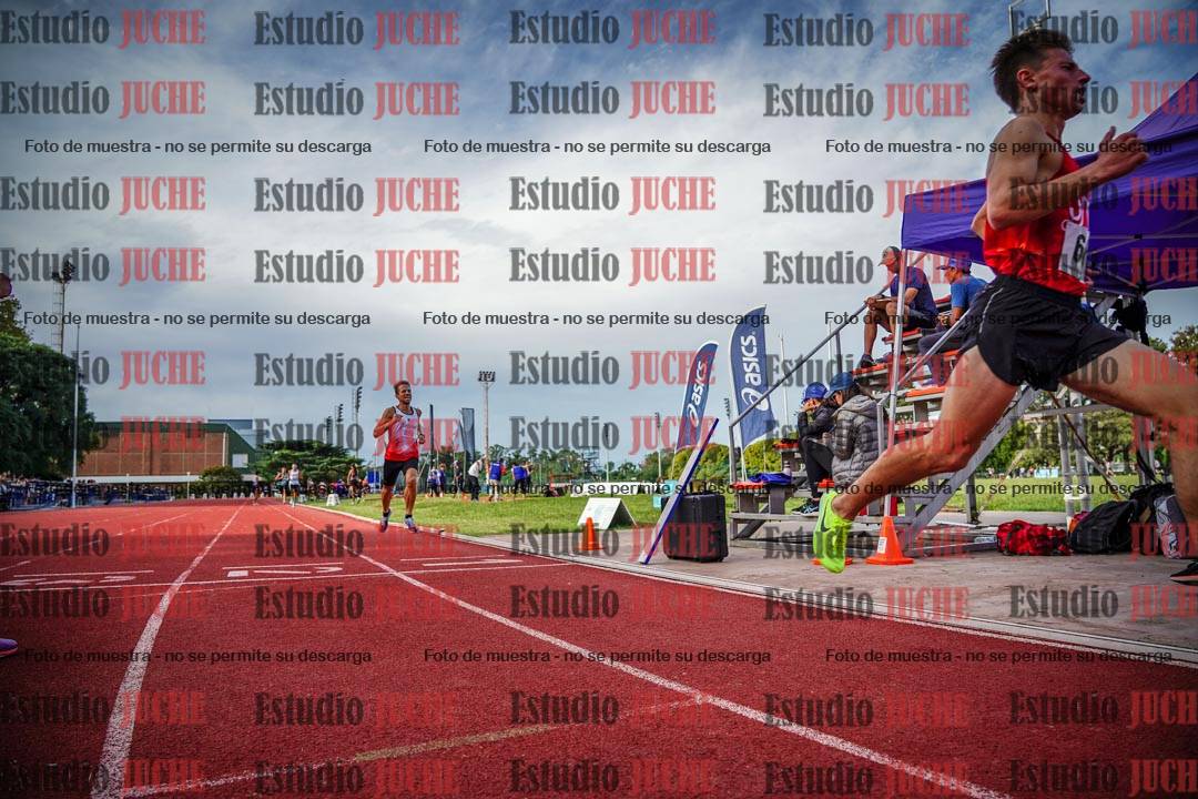 Fotos de los 3000 m llanos de varones