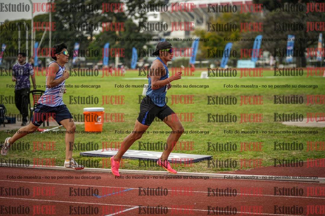 Fotos de los 1500 m llanos de varones - decatlón 10
