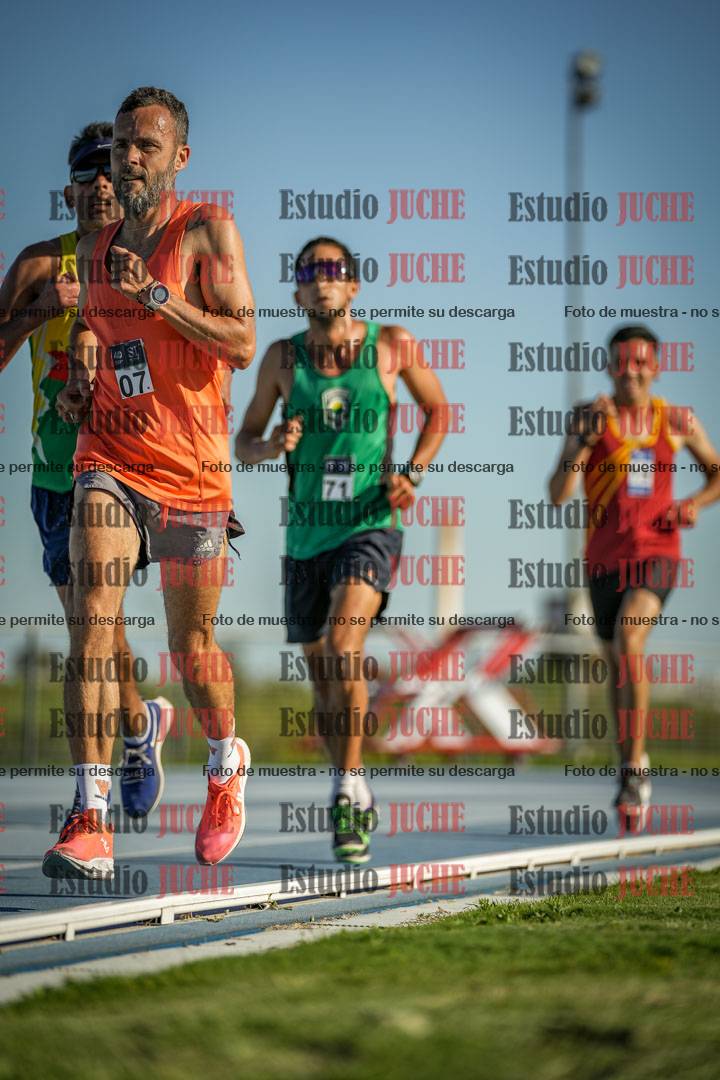 Fotos de los 3000 m llanos de varones