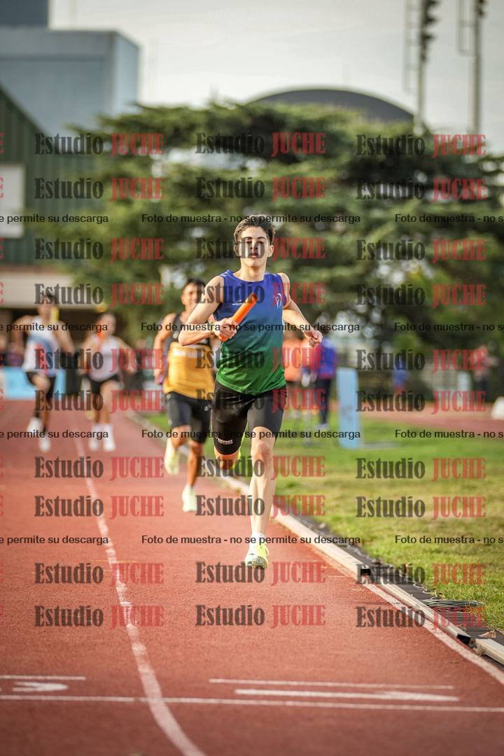 Fotos de las Postas 8x300 m mixta