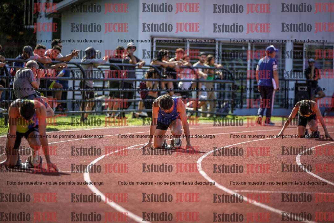 Fotos de los 400 m llanos de varones
