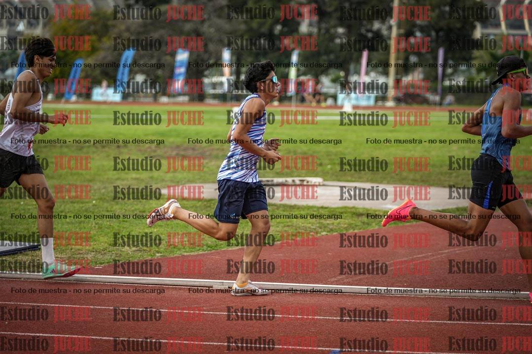 Fotos de los 1500 m llanos de varones - decatlón 10