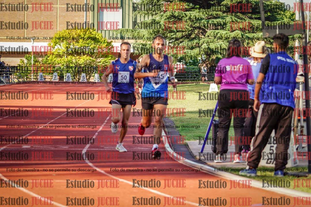 Fotos de los 3000 m llanos de varones