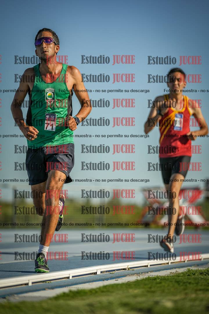 Fotos de los 3000 m llanos de varones
