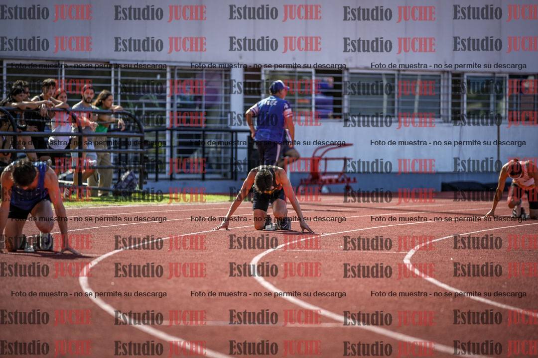 Fotos de los 400 m llanos de varones