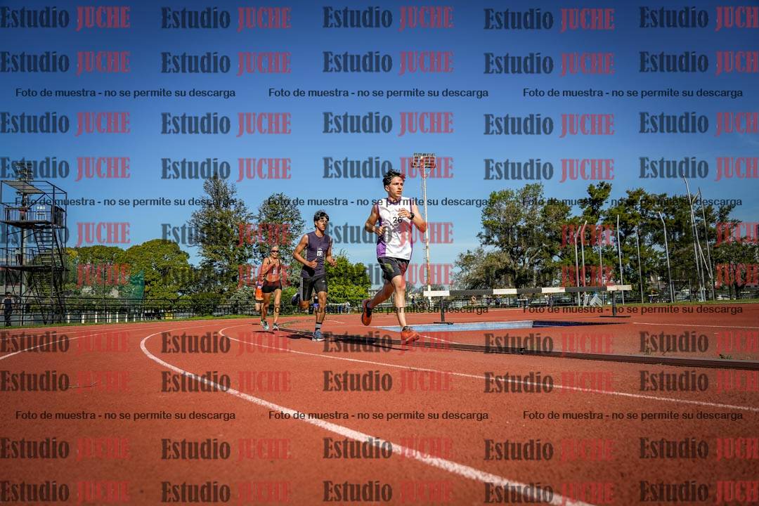 Fotos de los 5000 m llanos de mujeres y varones