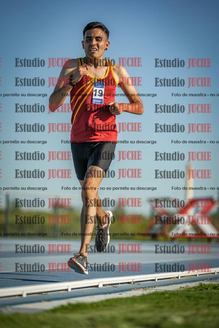 Fotos de los 3000 m llanos de varones