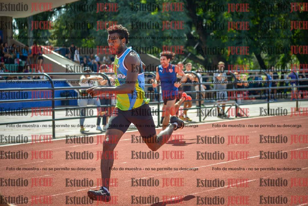 Fotos de los 200 m llanos de varones