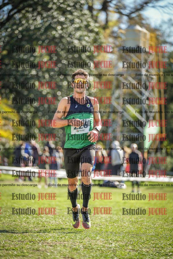 Fotos de la llegada del cross de 8000 m