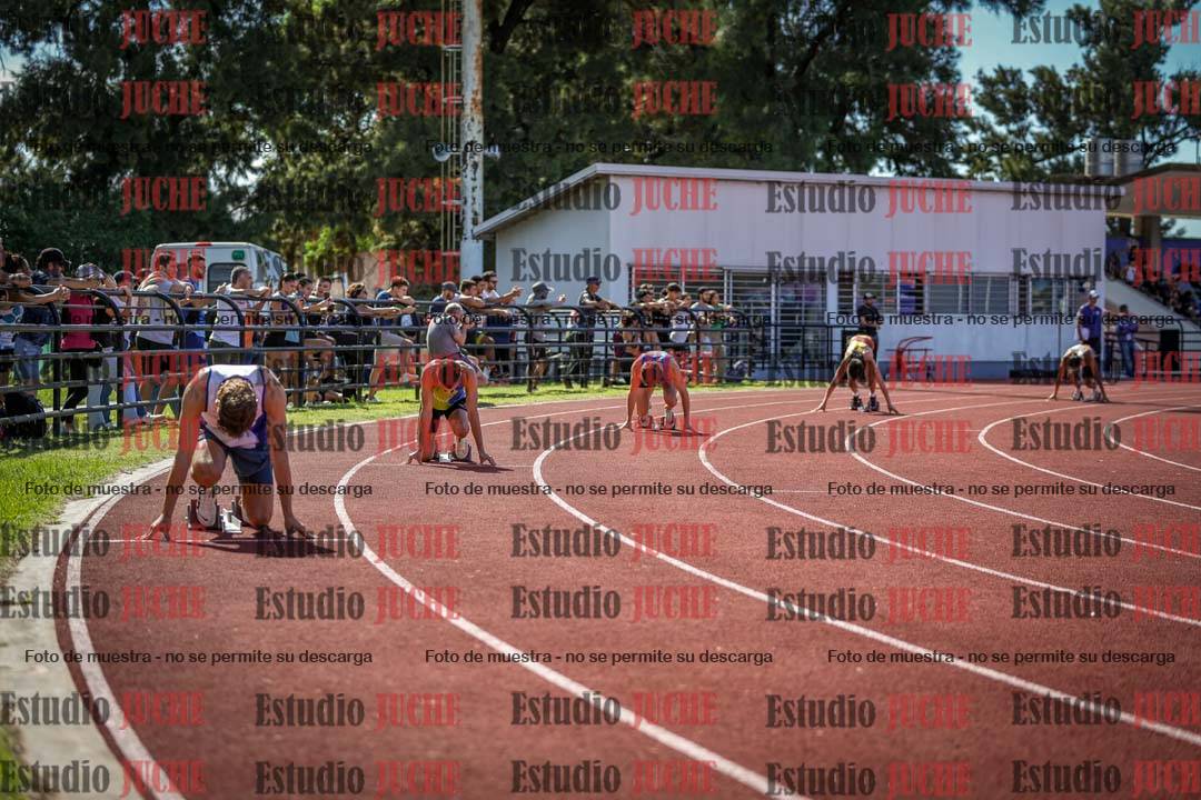 Fotos de los 400 m llanos de varones