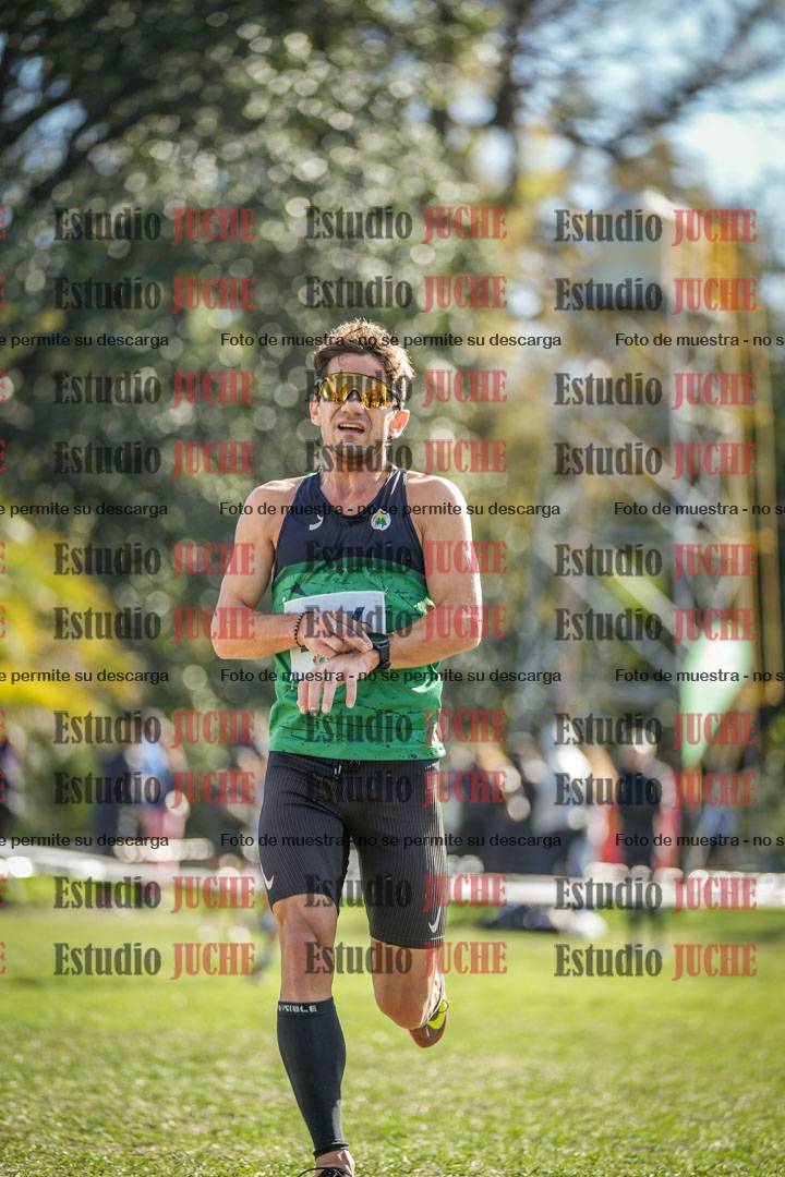 Fotos de la llegada del cross de 8000 m