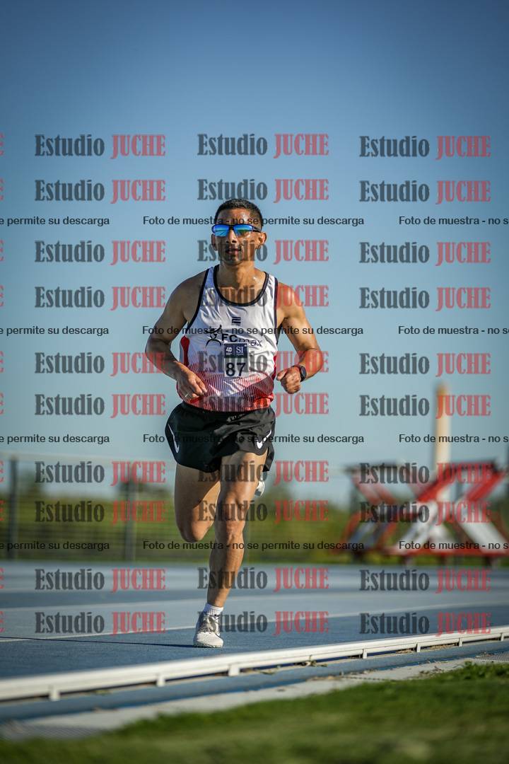 Fotos de los 3000 m llanos de varones