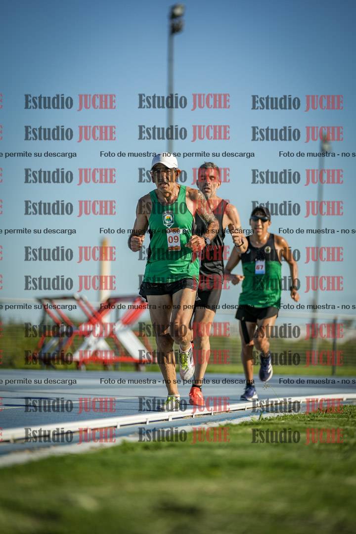 Fotos de los 3000 m llanos de varones