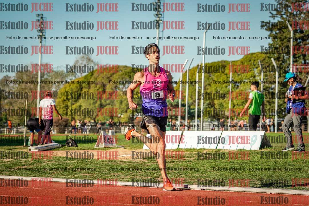 Fotos de los 3000 m llanos de varones