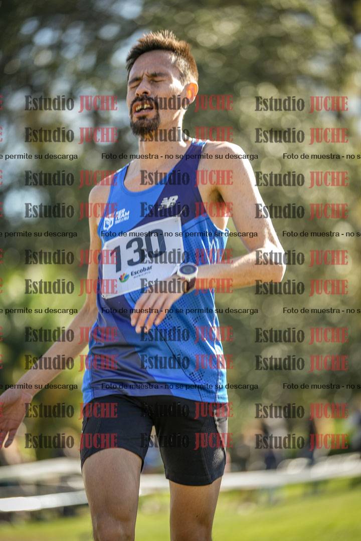 Fotos de la llegada del cross de 8000 m