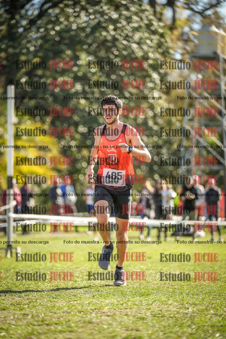 Fotos de la llegada del cross de 8000 m