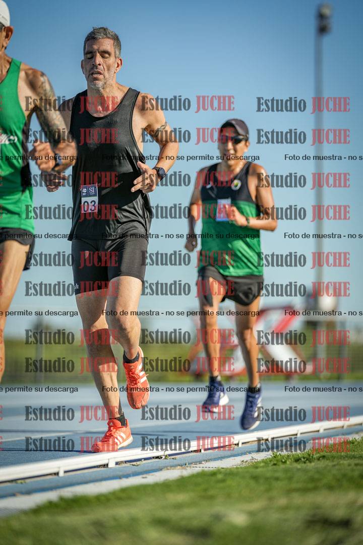 Fotos de los 3000 m llanos de varones