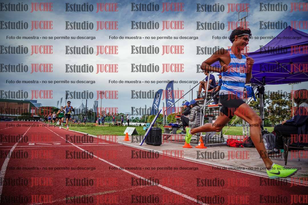 Fotos de los 3000 m llanos de varones