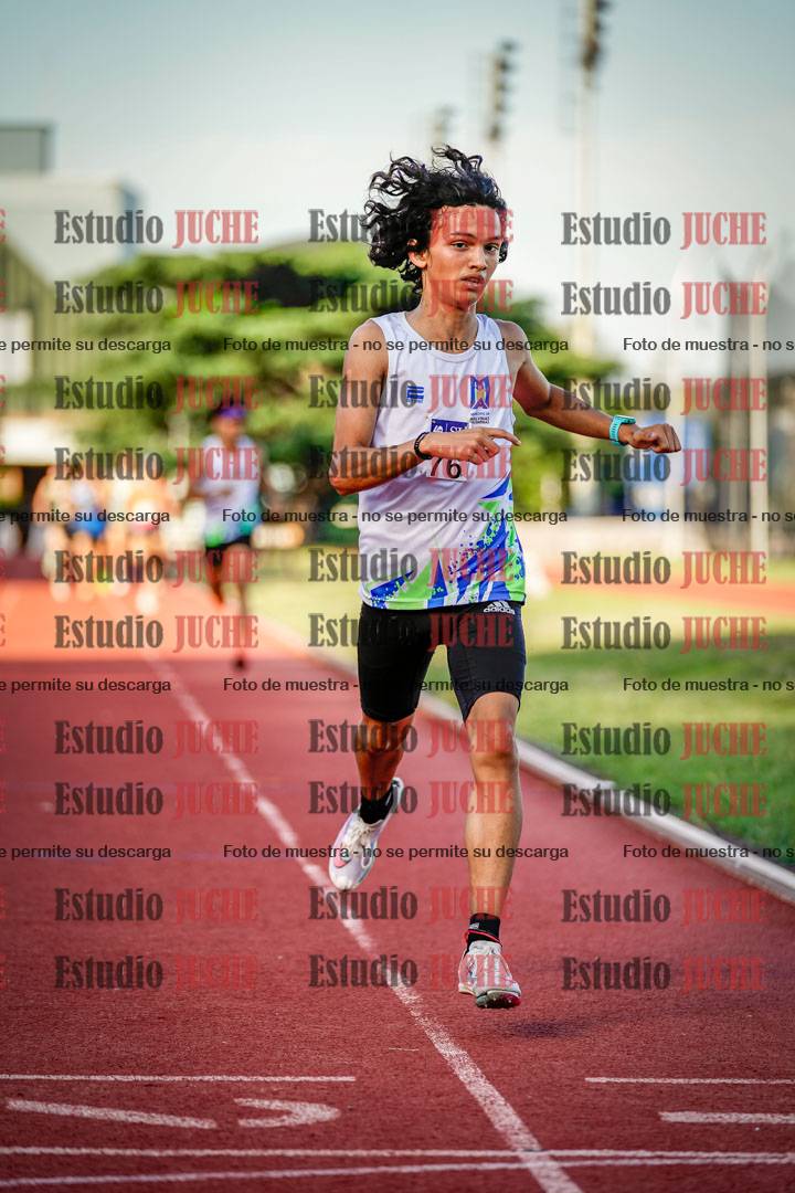 Fotos de los 1500 m llanos de varones
