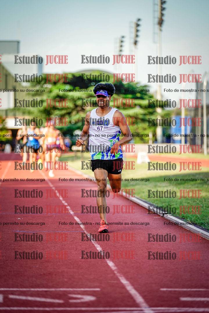 Fotos de los 1500 m llanos de varones