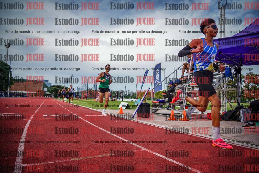 Fotos de los 3000 m llanos de varones