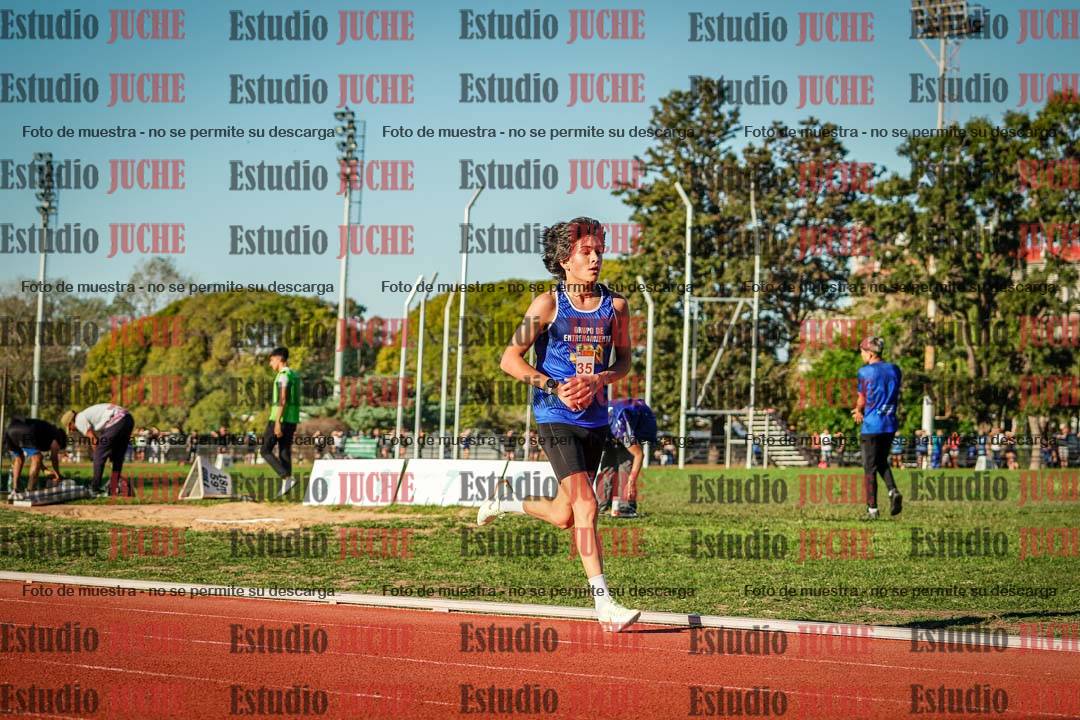 Fotos de los 3000 m llanos de varones