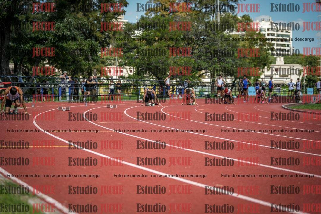 Fotos de los 200 m llanos de varones