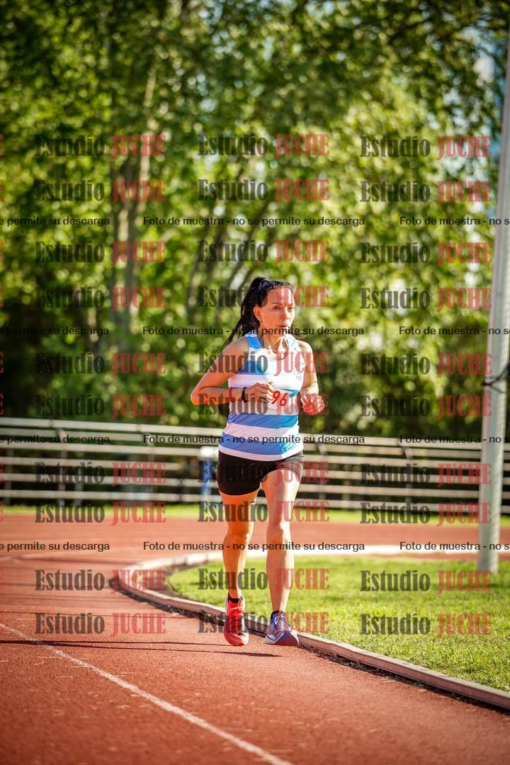 Fotos de los 5000 m llanos de mujeres y varones